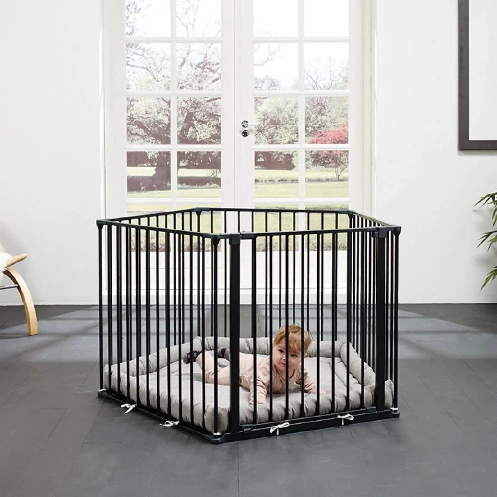 BabyDan Olaf Pentagon Black