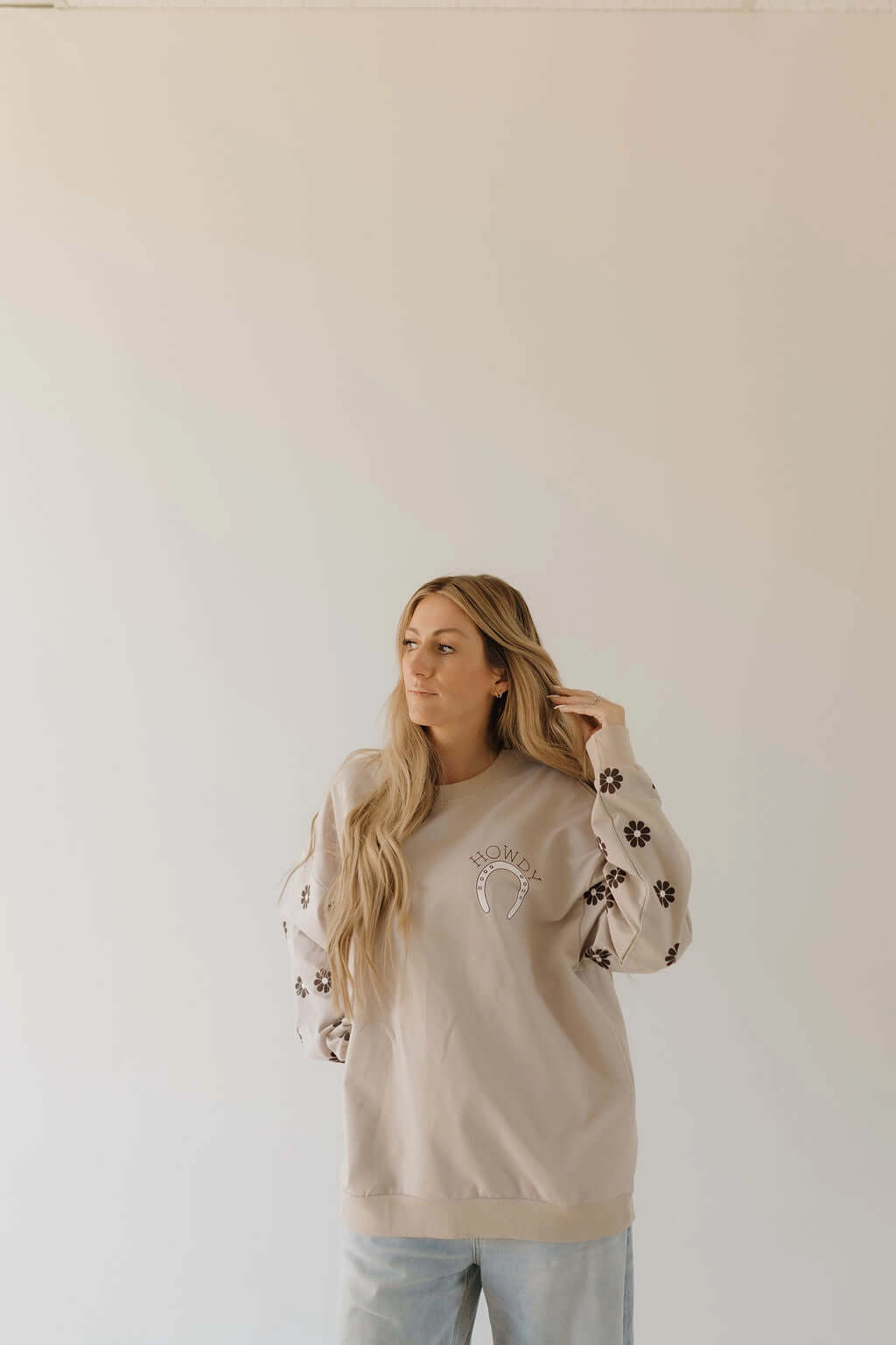 Howdy | Adult Sweatshirt