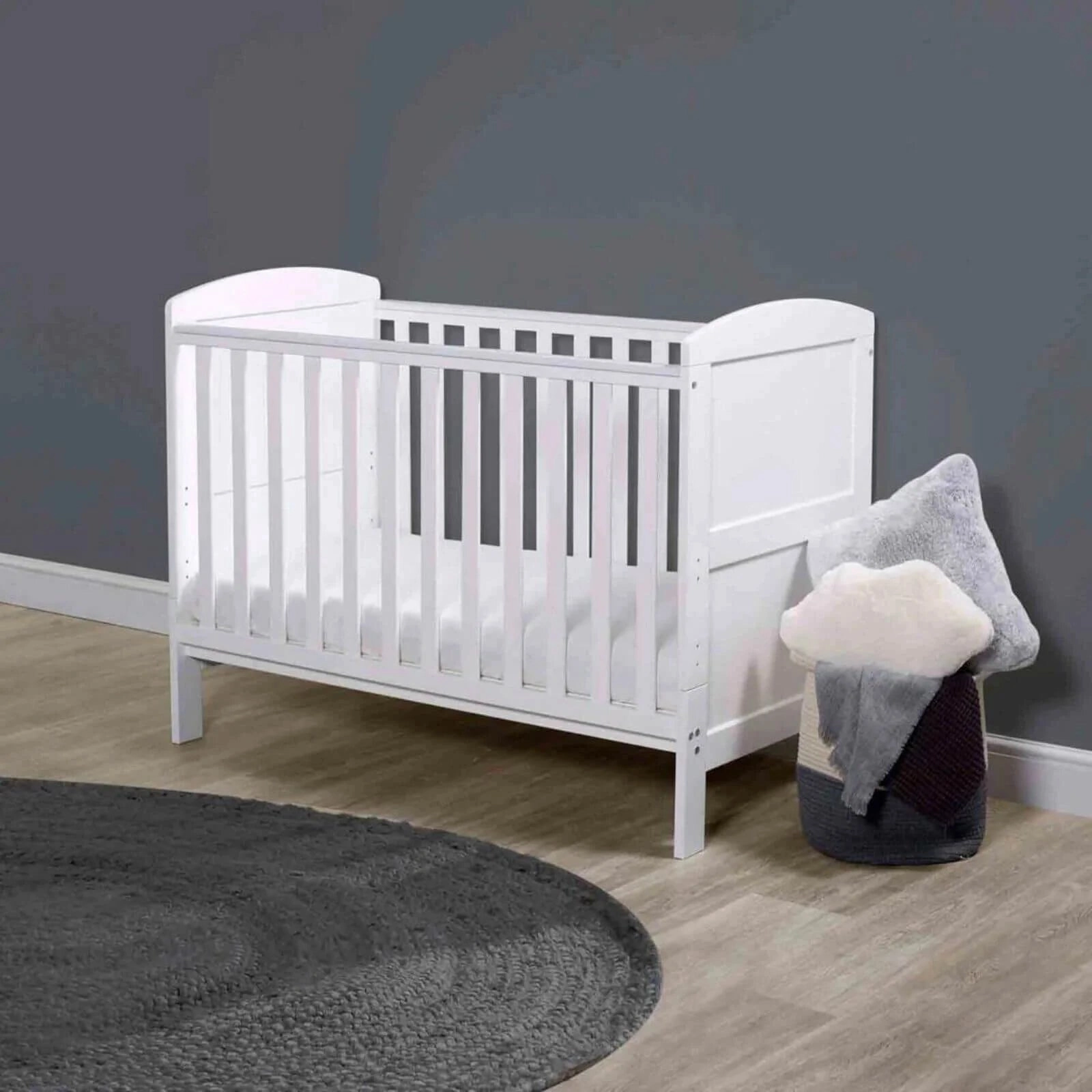 Ickle Bubba Coleby Mini Cot Bed White - Without Mattress
