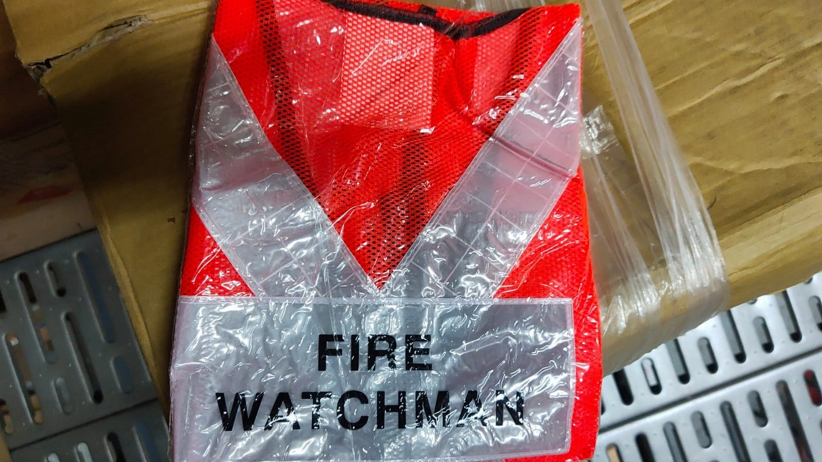 Red Safety Vest with words at back | Wording : Banksman, Fire Watchman, Lifting Supervisor, Rigger/Signal man, Security, Signal man, Traffic Controller