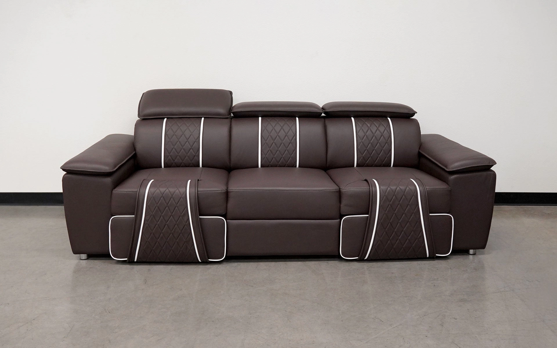 Uli Leather Sofa   Loveseat  Coffee Table