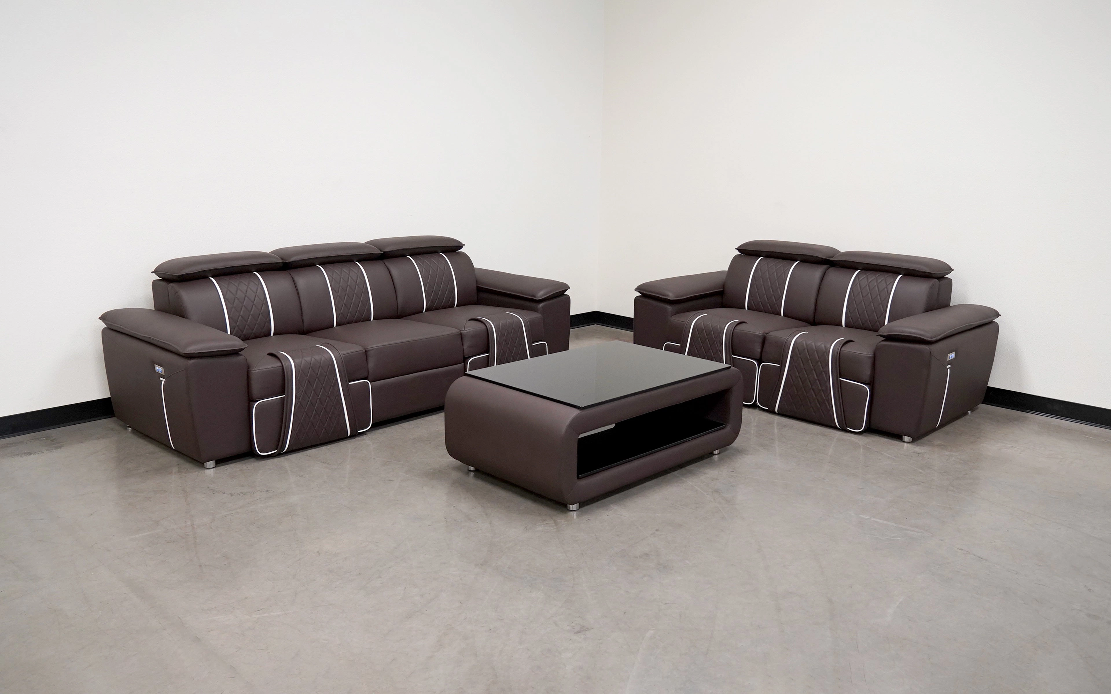 Uli Leather Sofa   Loveseat  Coffee Table
